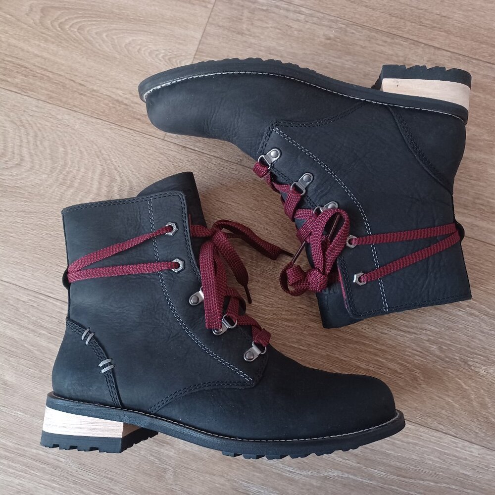 Kodiak Women's Boots! Never Worn, Like Brand New!